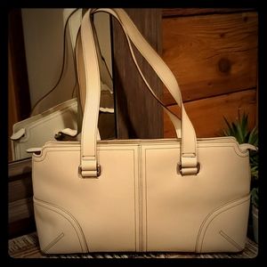 Anne Taylor Leather Purse